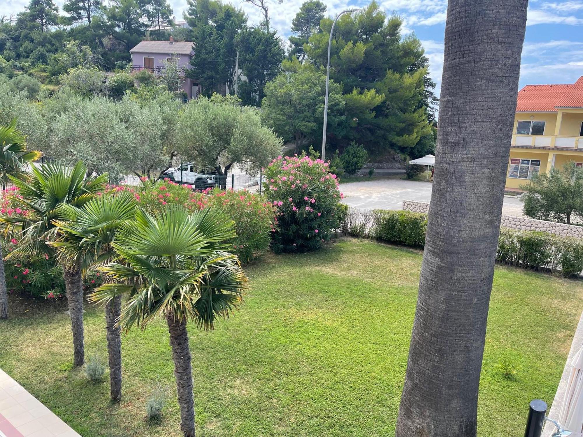 Rab Island Apartmets - Palit Rab Town Bagian luar foto