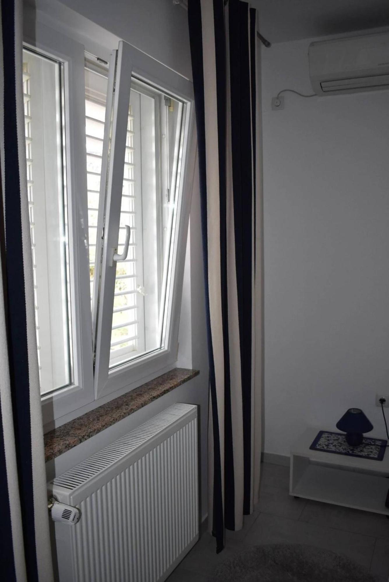Rab Island Apartmets - Palit Rab Town Bagian luar foto
